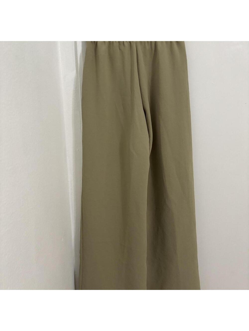 Aritzia Lodge Pants - Crepette | Martini Olive | Size 2XS Regular - Picture 5 of 5